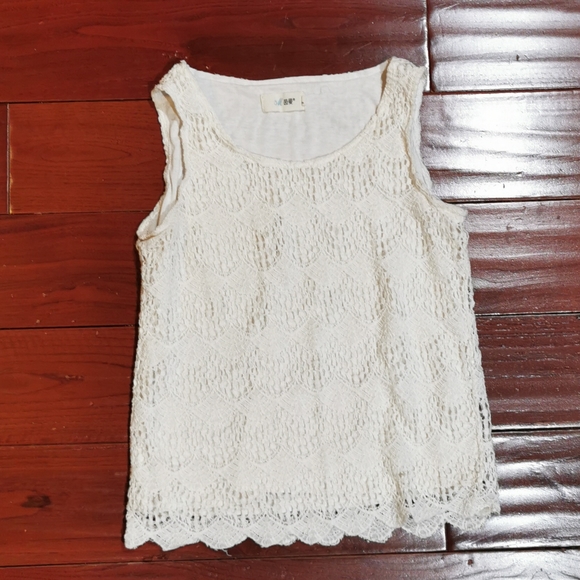 LACE TANK TOP - Picture 1 of 3